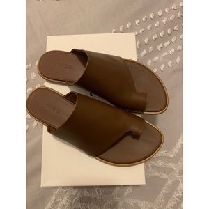 Vince Edris Leather Cognac Sandal toe loop sandal